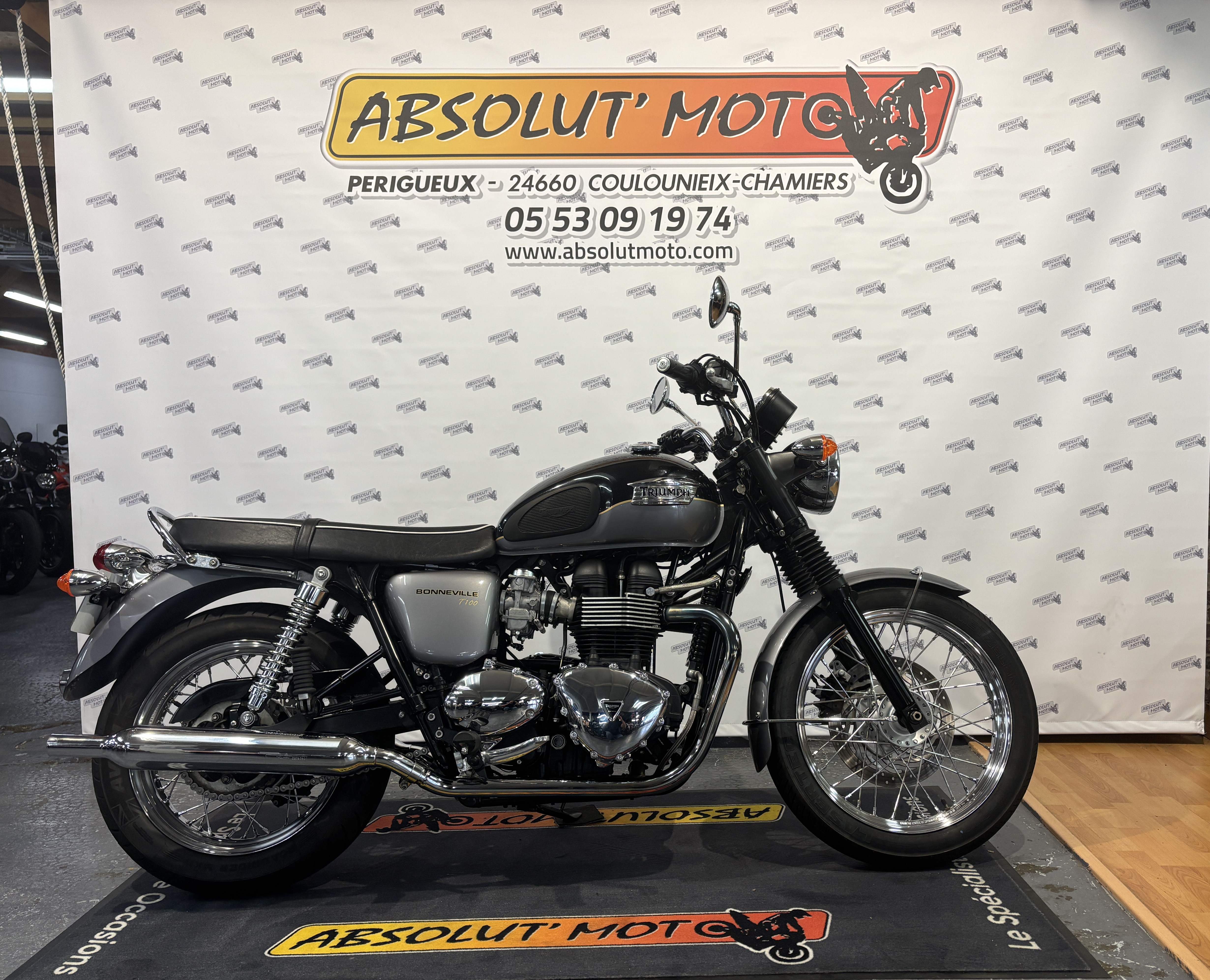 TRIUMPH Bonneville 865 Roadster